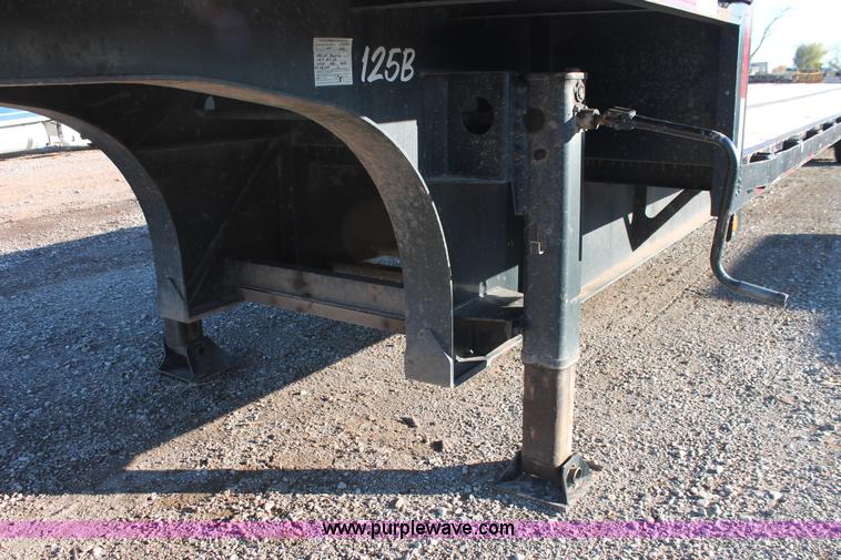 image for item H5533 1997 Wabash spread axle drop deck trailer