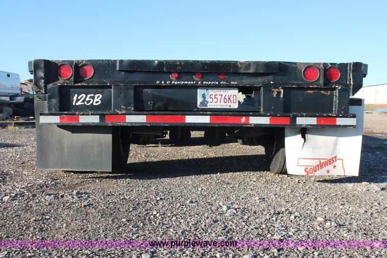 image for item H5533 1997 Wabash spread axle drop deck trailer