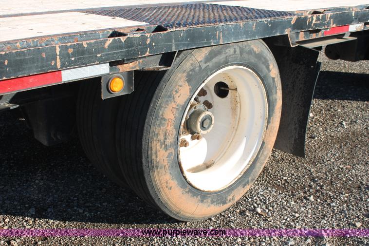 image for item H5533 1997 Wabash spread axle drop deck trailer