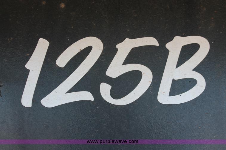 image for item H5533 1997 Wabash spread axle drop deck trailer