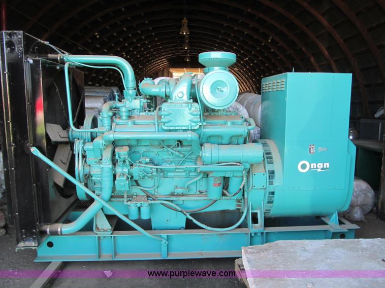 image for item H5597 Onan 400DFV-4XR811567C generator