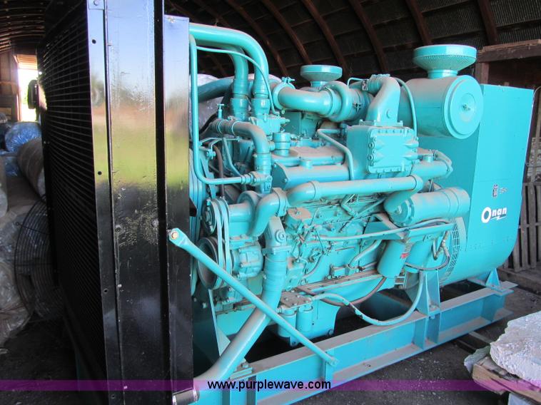 image for item H5597 Onan 400DFV-4XR811567C generator