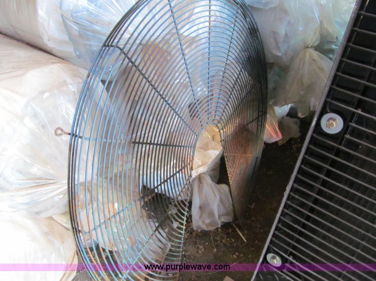 image for item H5597 Onan 400DFV-4XR811567C generator