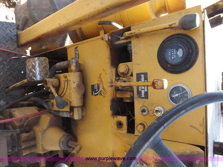 image for item H9010 Vermeer M-70 trencher