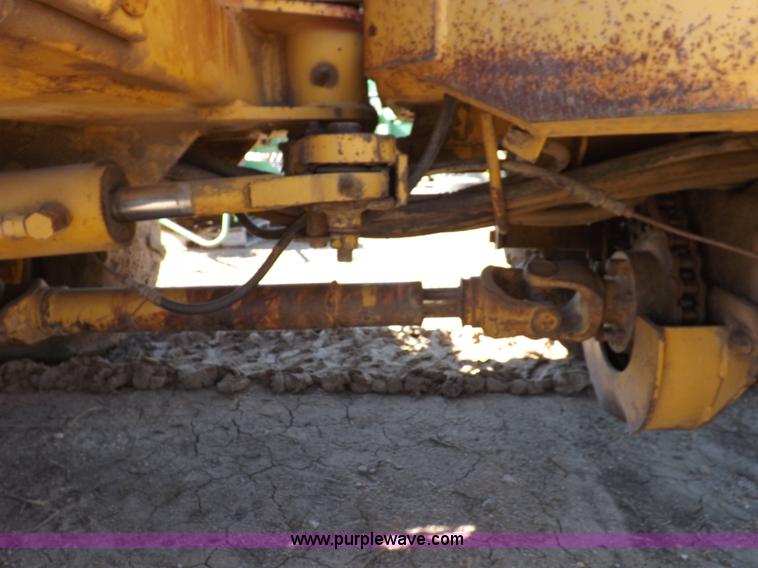 image for item H9010 Vermeer M-70 trencher