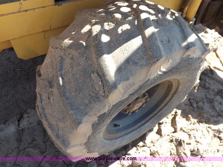 image for item H9010 Vermeer M-70 trencher