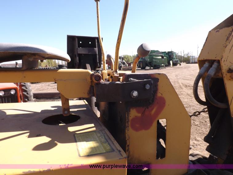 image for item H9010 Vermeer M-70 trencher