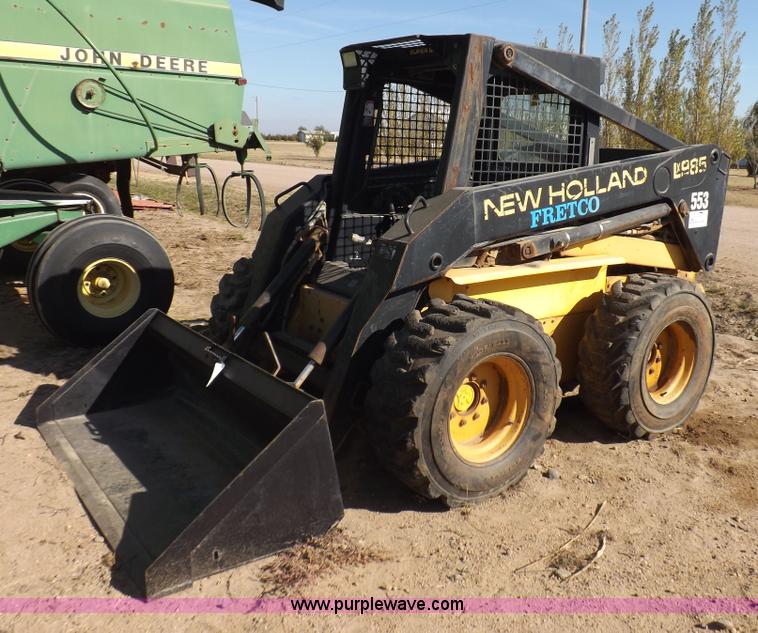 image for item H9012 1999 New Holland LX985 skid steer