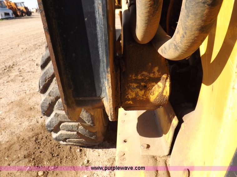 image for item H9012 1999 New Holland LX985 skid steer