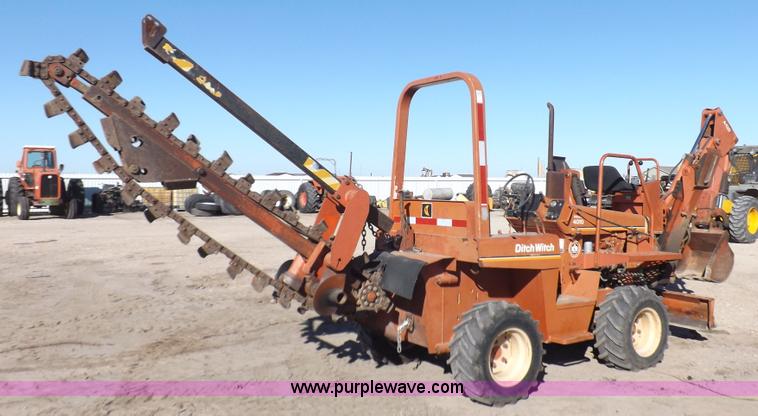 image for item H9020 Ditch Witch 4010 trencher