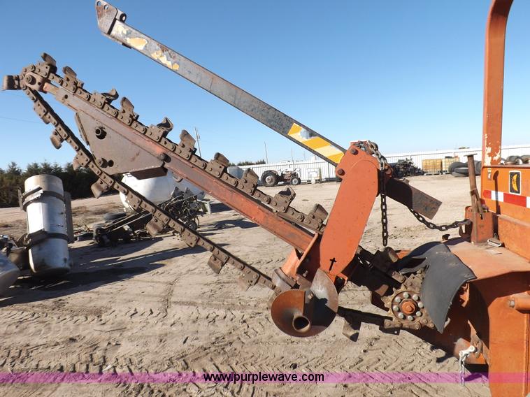 image for item H9020 Ditch Witch 4010 trencher
