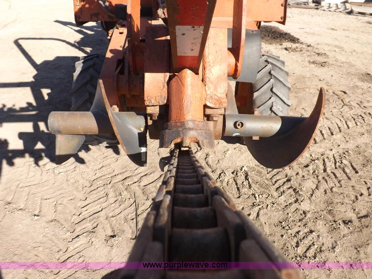 image for item H9020 Ditch Witch 4010 trencher