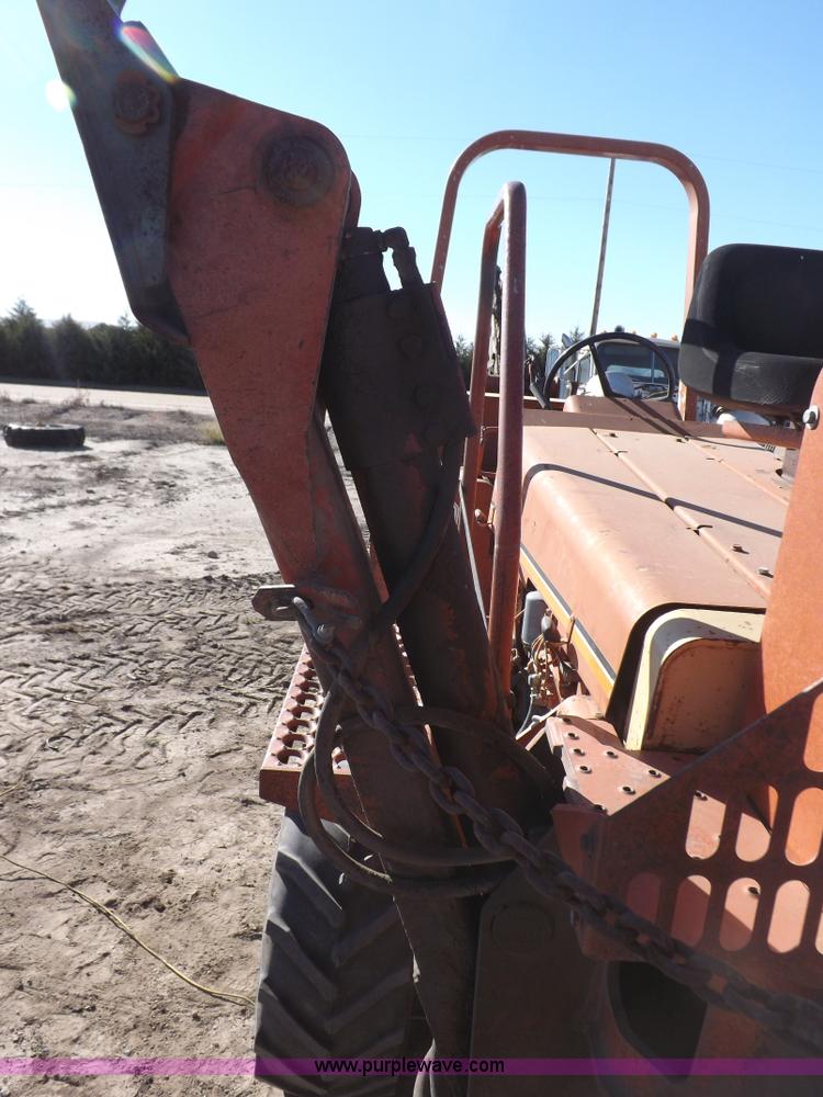 image for item H9020 Ditch Witch 4010 trencher