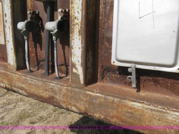 image for item H9471 1978 Dorsey dry van trailer