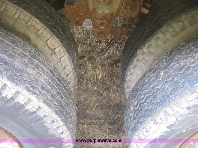 image for item H9471 1978 Dorsey dry van trailer