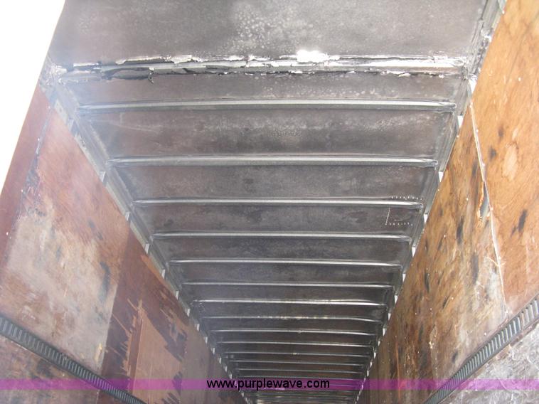 image for item H9472 1980 Budd dry van trailer