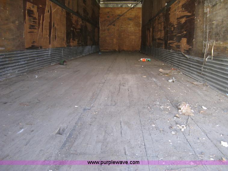 image for item H9472 1980 Budd dry van trailer