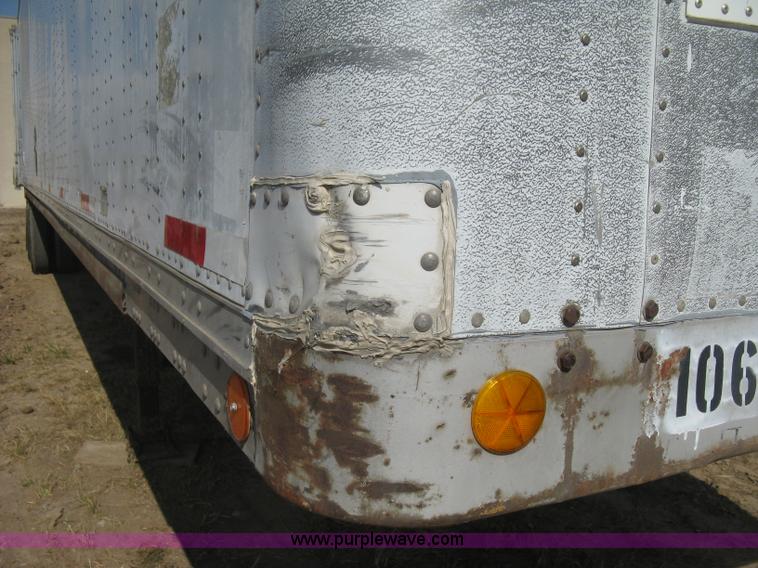 image for item H9472 1980 Budd dry van trailer