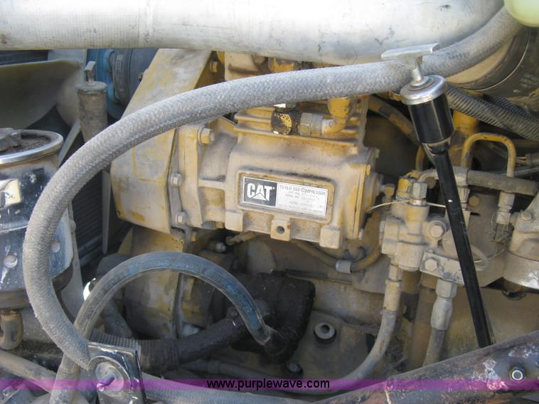 image for item H9474 1995 Ford Aeromax L9000 semi truck