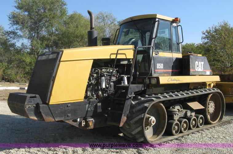 image for item H9476 1996 Caterpillar Challenger 85D tractor