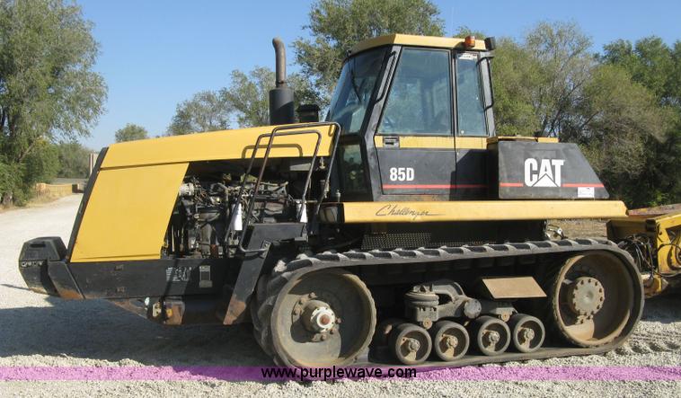 image for item H9476 1996 Caterpillar Challenger 85D tractor