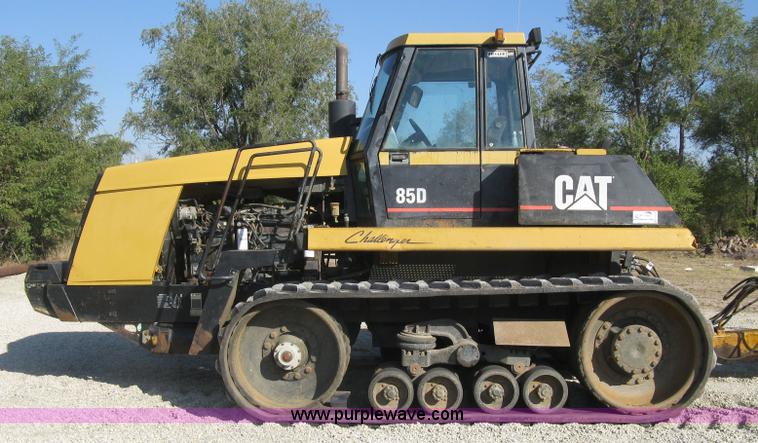 image for item H9476 1996 Caterpillar Challenger 85D tractor