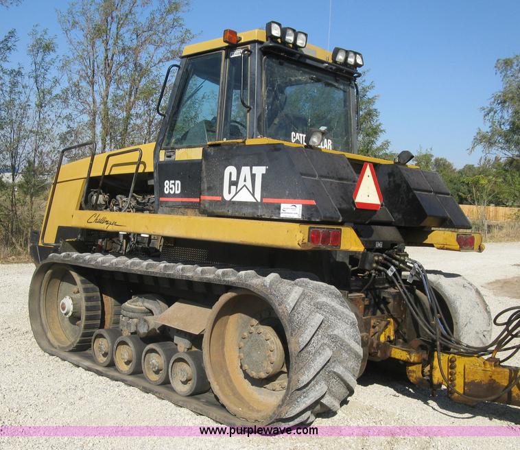 image for item H9476 1996 Caterpillar Challenger 85D tractor
