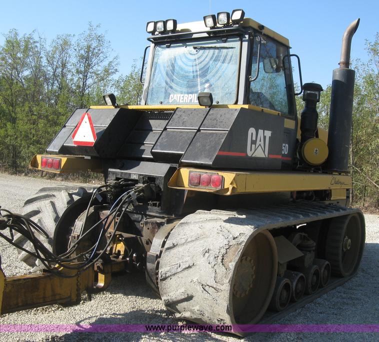 image for item H9476 1996 Caterpillar Challenger 85D tractor