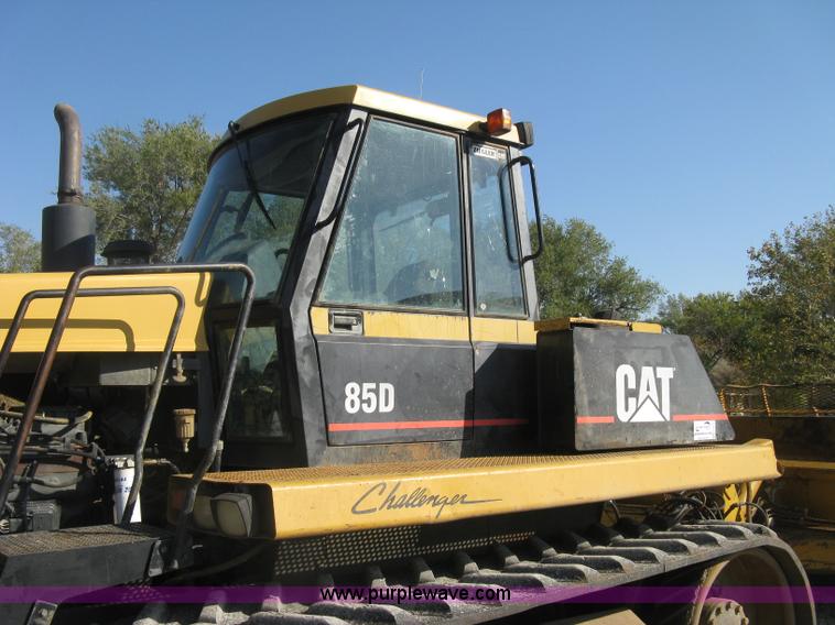 image for item H9476 1996 Caterpillar Challenger 85D tractor