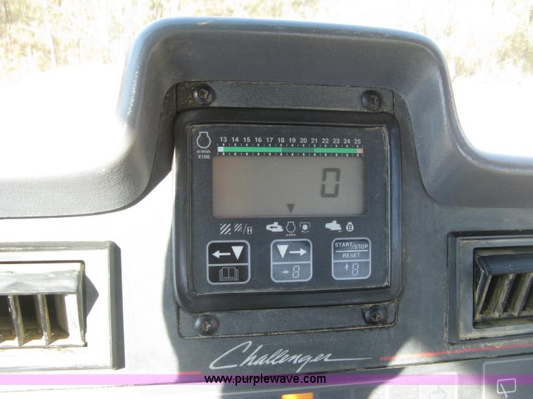 image for item H9476 1996 Caterpillar Challenger 85D tractor