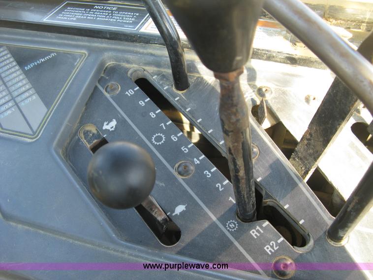 image for item H9476 1996 Caterpillar Challenger 85D tractor