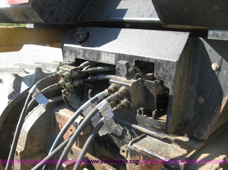 image for item H9476 1996 Caterpillar Challenger 85D tractor