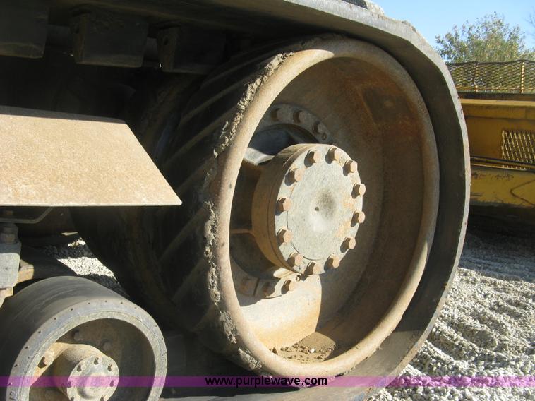 image for item H9476 1996 Caterpillar Challenger 85D tractor