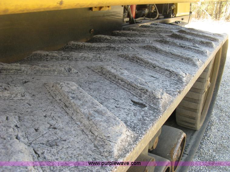 image for item H9476 1996 Caterpillar Challenger 85D tractor