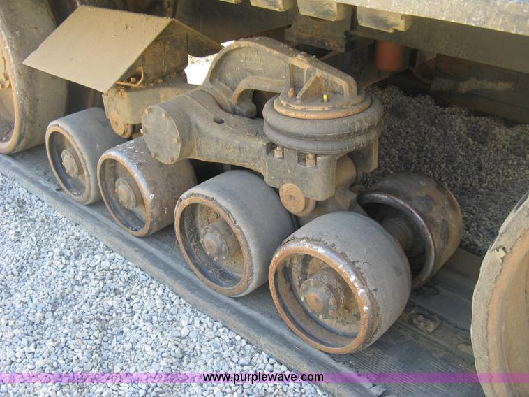 image for item H9476 1996 Caterpillar Challenger 85D tractor