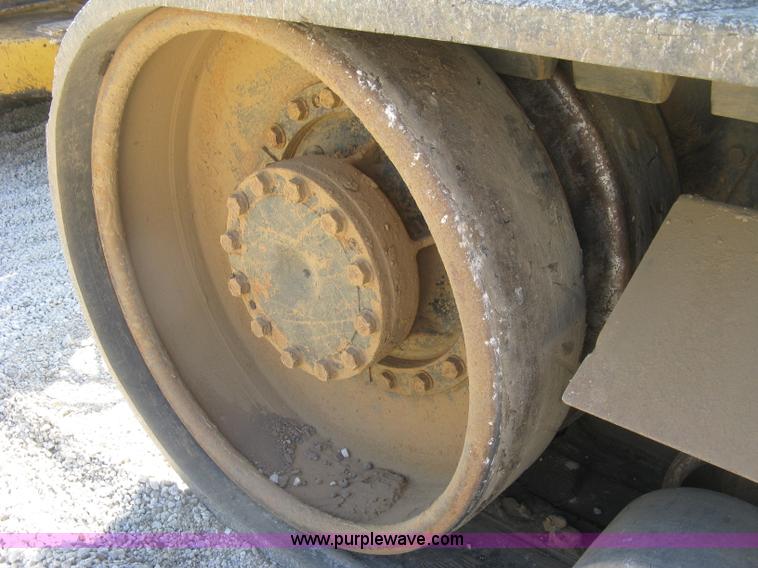 image for item H9476 1996 Caterpillar Challenger 85D tractor