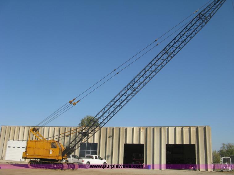 image for item H9477 American 795C lattice boom crane