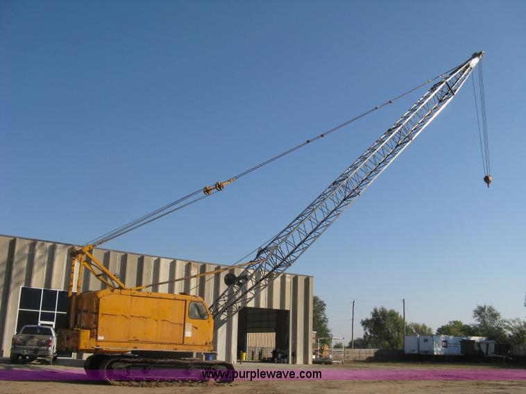 image for item H9477 American 795C lattice boom crane