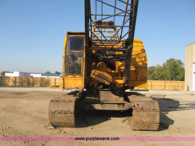 image for item H9477 American 795C lattice boom crane