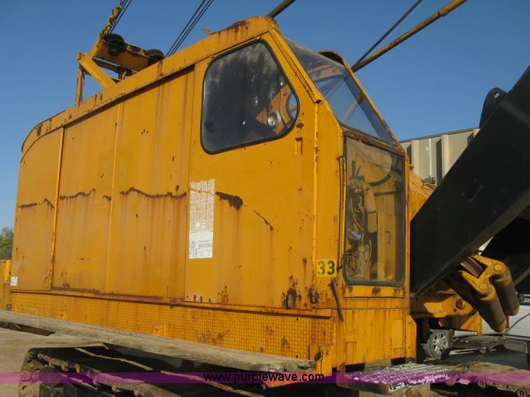 image for item H9477 American 795C lattice boom crane