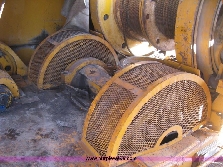 image for item H9477 American 795C lattice boom crane