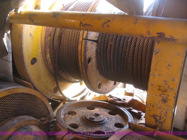 image for item H9477 American 795C lattice boom crane