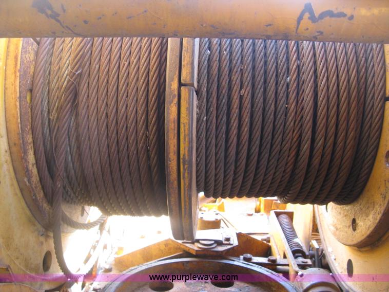 image for item H9477 American 795C lattice boom crane