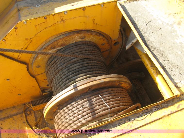 image for item H9477 American 795C lattice boom crane