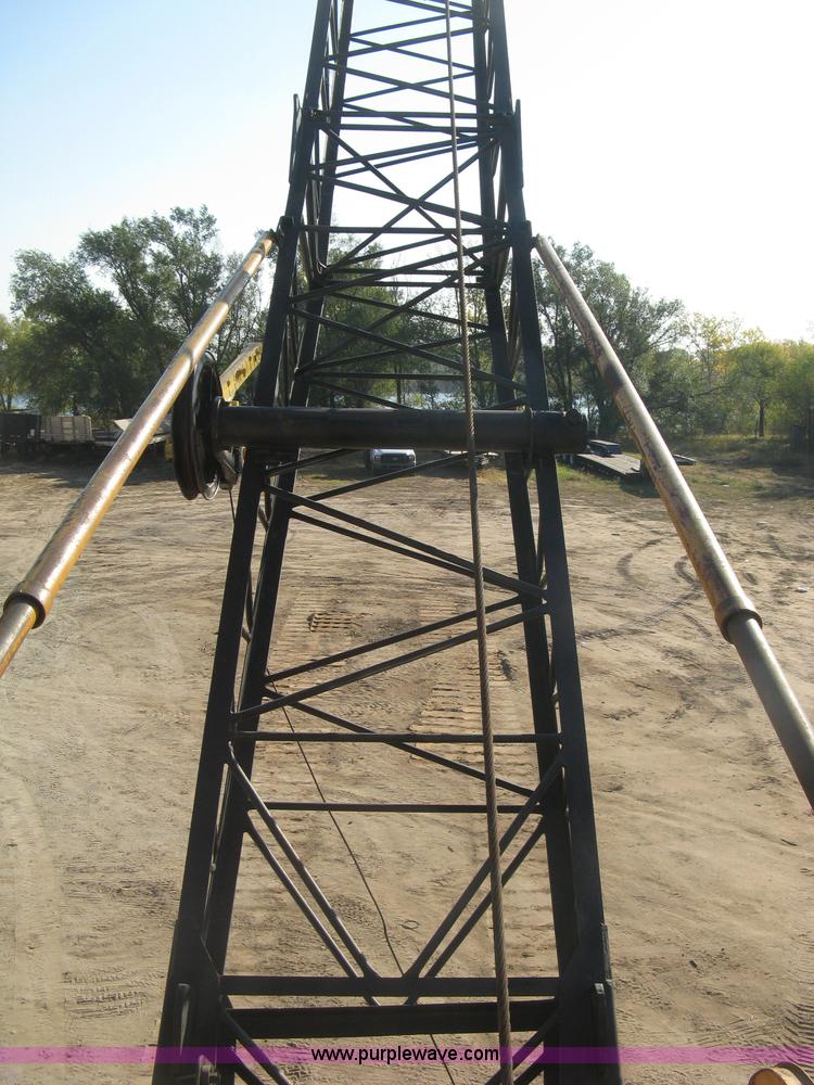 image for item H9477 American 795C lattice boom crane