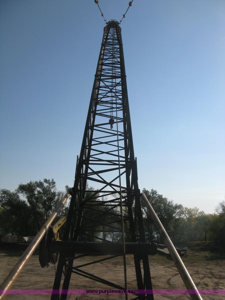 image for item H9477 American 795C lattice boom crane