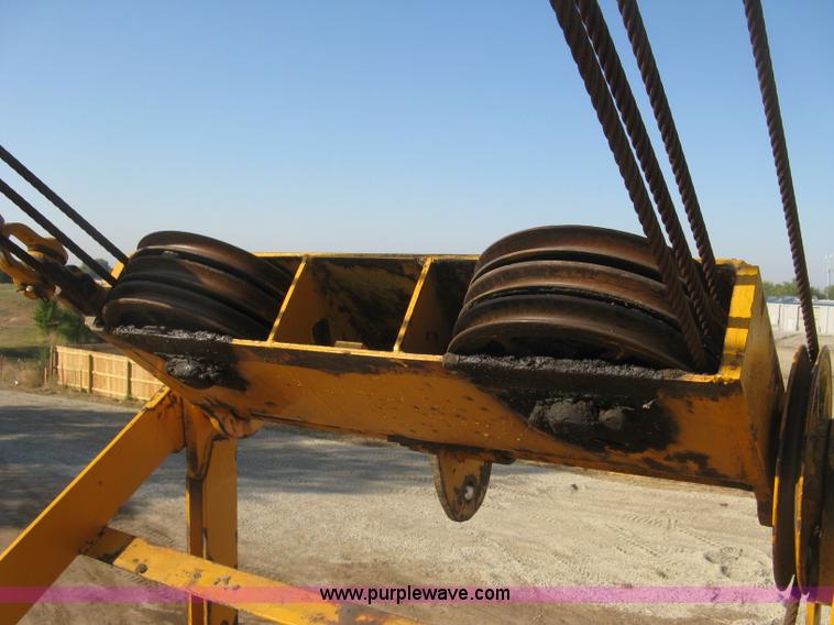 image for item H9477 American 795C lattice boom crane