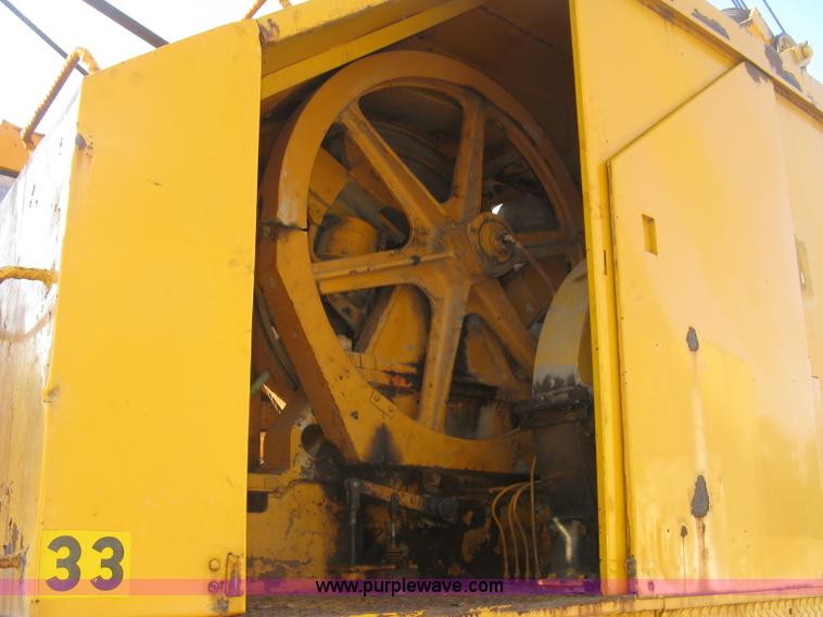 image for item H9477 American 795C lattice boom crane