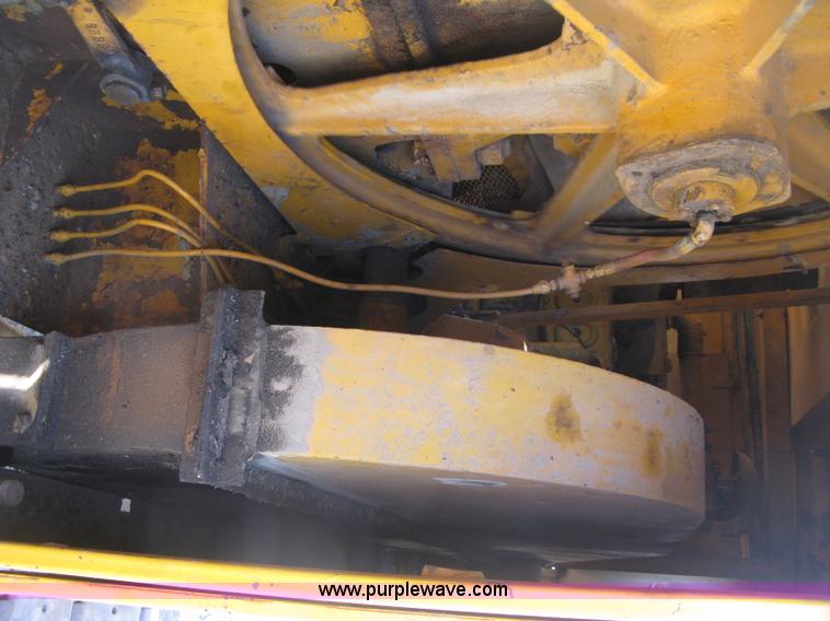 image for item H9477 American 795C lattice boom crane