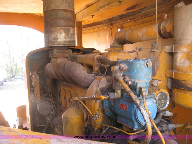 image for item H9477 American 795C lattice boom crane